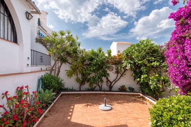 2 Zimmer Strandapartment zu verkaufen in Capistrano, Nerja mit Pool - 299.000 € (Ref: 9758400)
