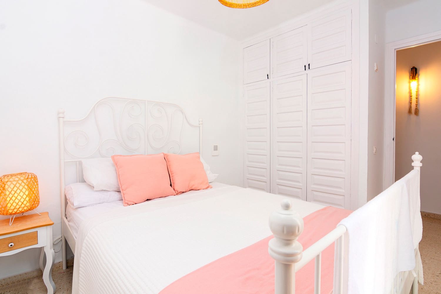 2 chambre Villa/Maison Semi-Mitoyenne à vendre à Nerja avec piscine - 425 000 € (Ref: 9783576)