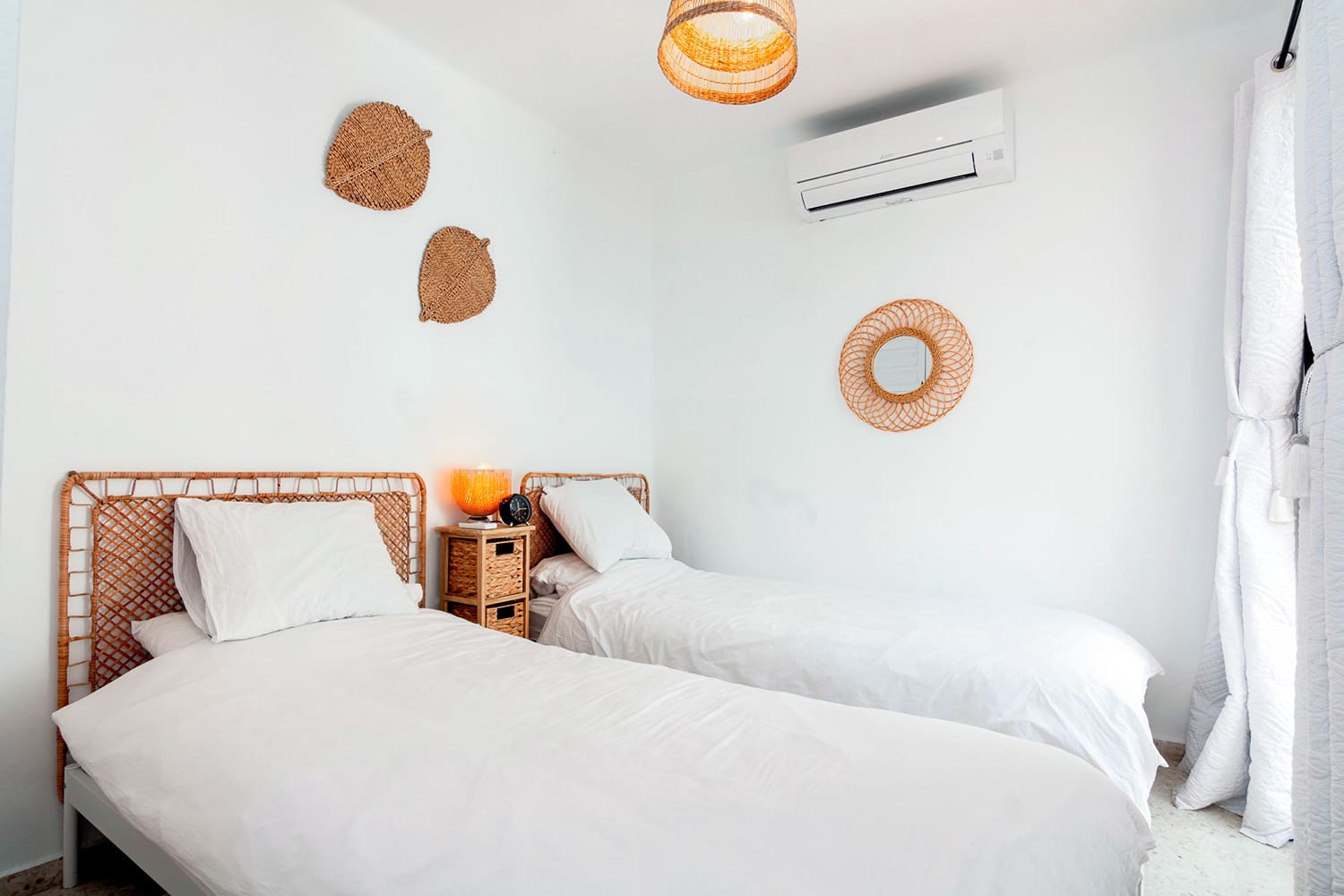 2 chambre Villa/Maison Semi-Mitoyenne à vendre à Nerja avec piscine - 425 000 € (Ref: 9783576)