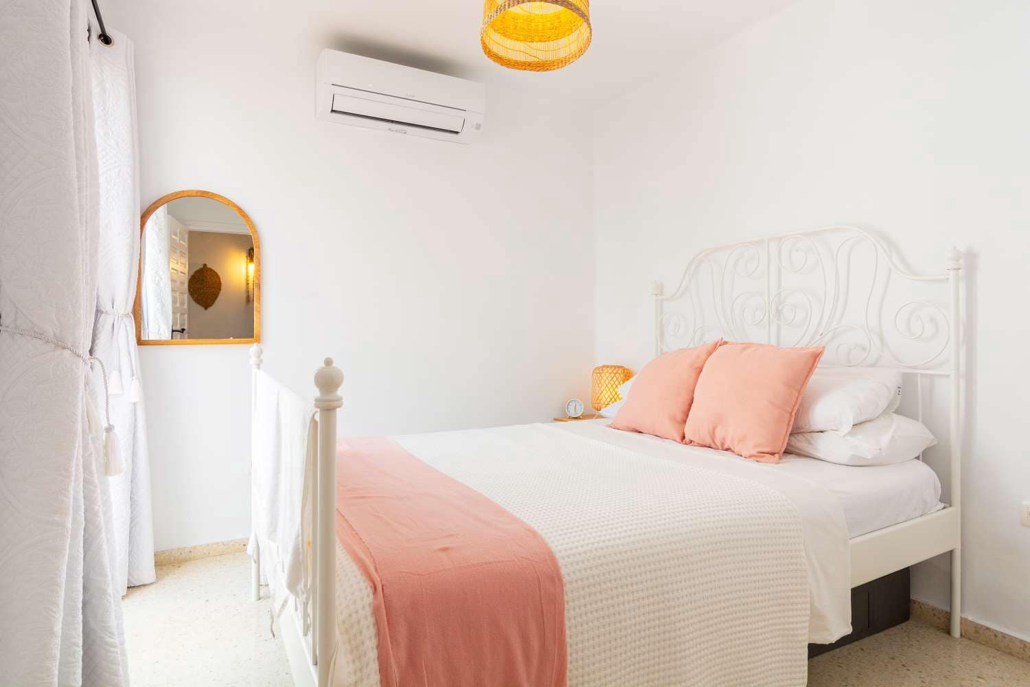 2 makuuhuone Paritalo myytävänä paikassa Nerja mukana uima-altaan - 425 000 € (Ref: 9783576)
