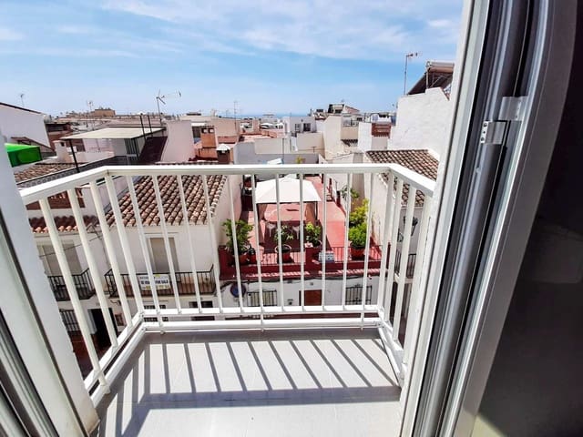 2 soveværelse Strandlejlighed til salg i Centro, Nerja - € 299.000 (Ref: 9800341)