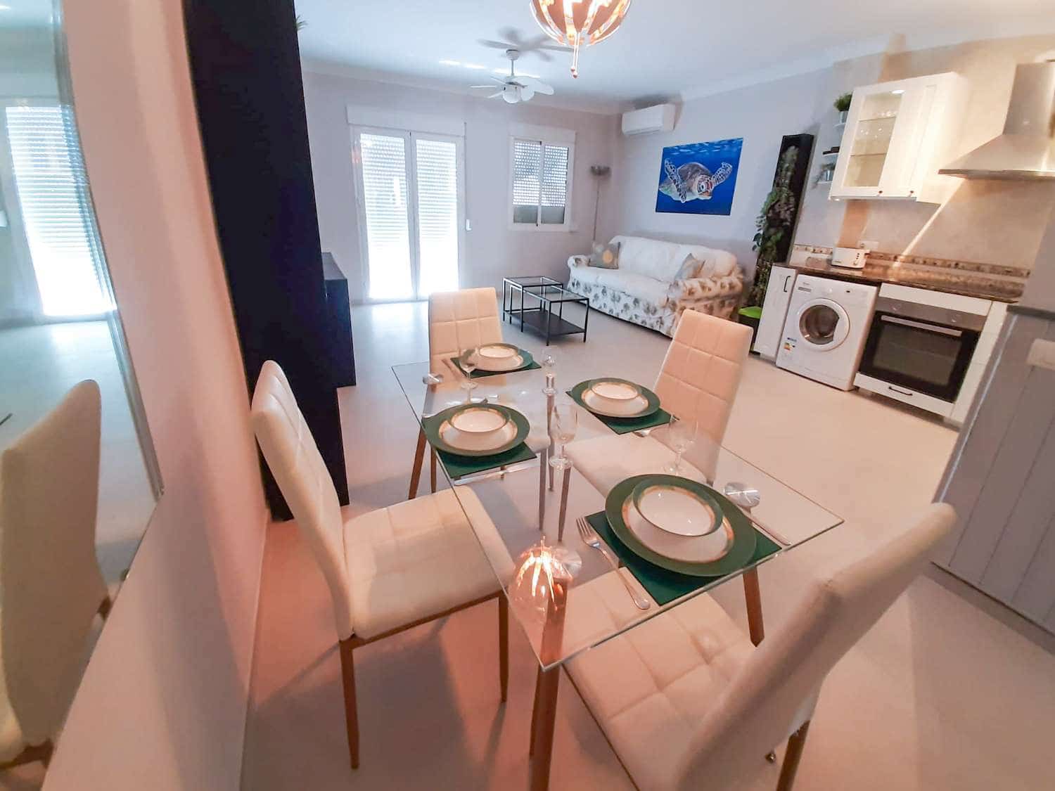 2 soveværelse Strandlejlighed til salg i Nerja - € 299.000 (Ref: 9800341)