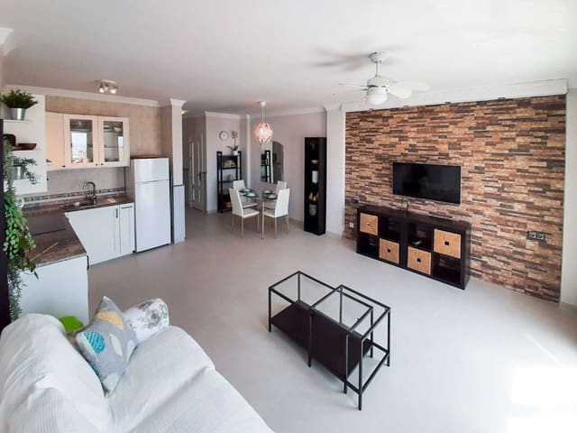 2 soveværelse Strandlejlighed til salg i Centro, Nerja - € 299.000 (Ref: 9800341)