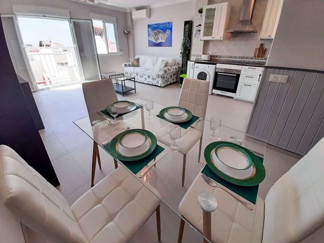 2 soveværelse Strandlejlighed til salg i Centro, Nerja - € 299.000 (Ref: 9800341)