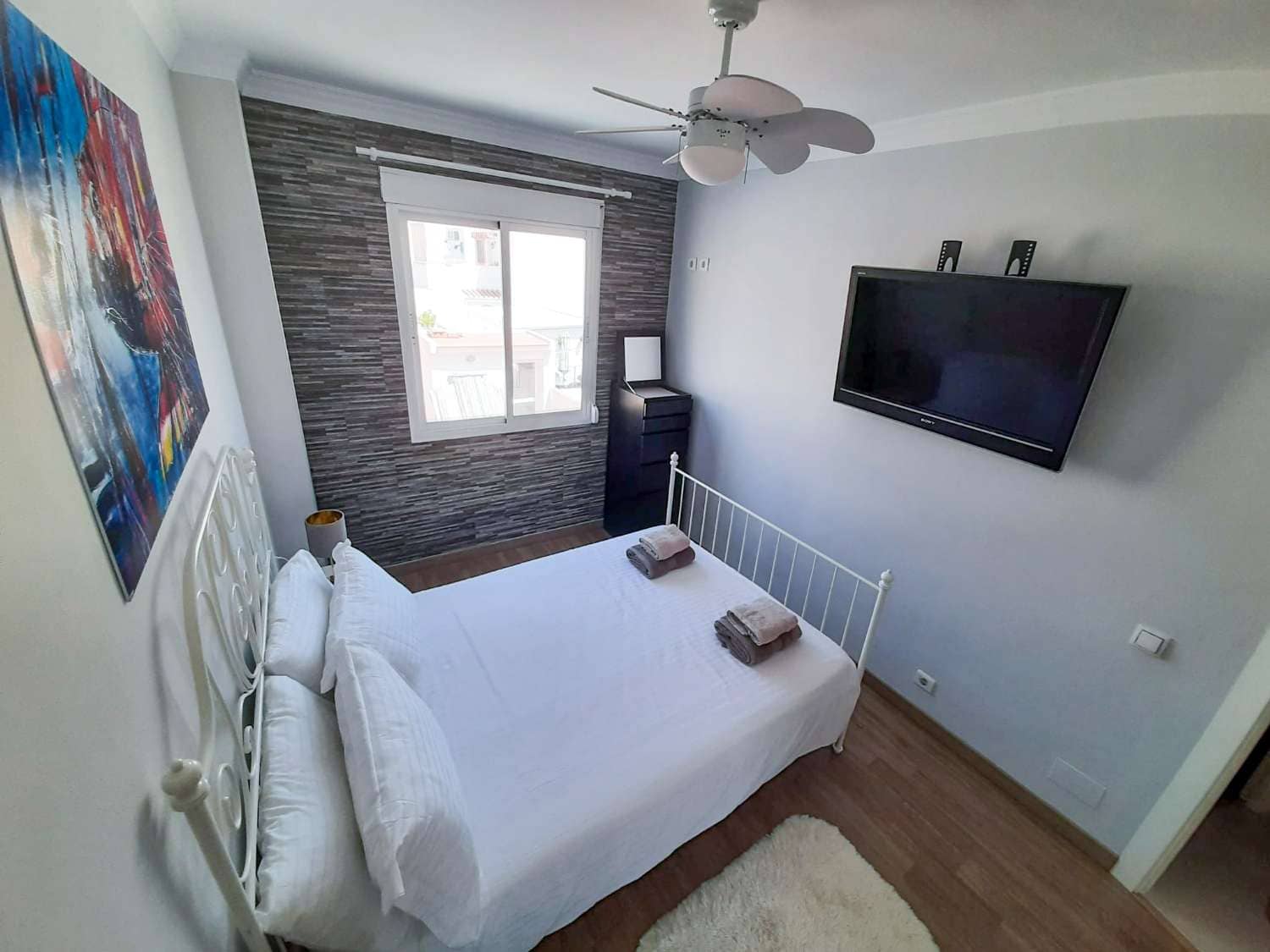 2 soveværelse Strandlejlighed til salg i Nerja - € 299.000 (Ref: 9800341)