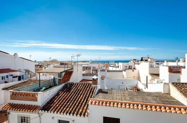 2 soveværelse Strandlejlighed til salg i Centro, Nerja - € 299.000 (Ref: 9800341)