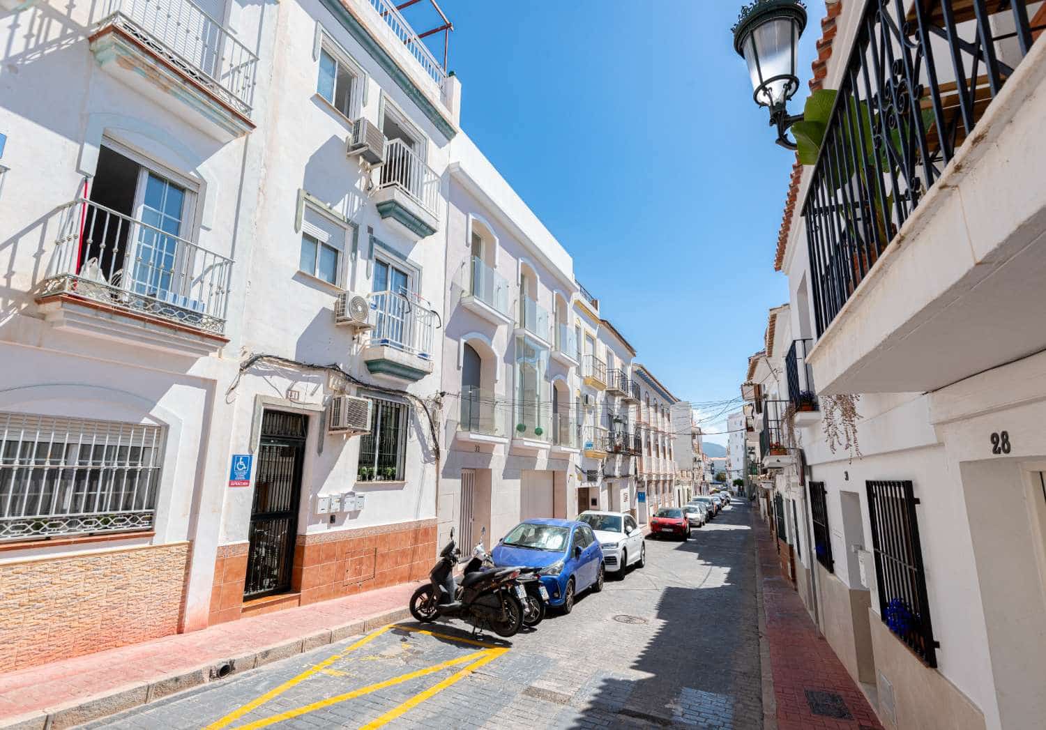 Apartamento Playa de 2 habitaciones en Nerja en venta - 299.000 € (Ref: 9800341)