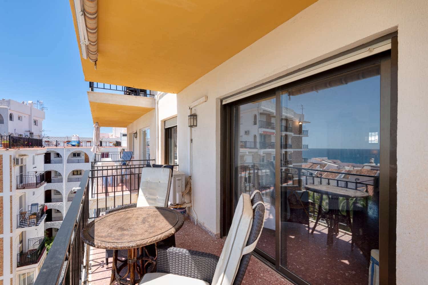 2 bedroom Beach Apartment for sale in Nerja with pool - € 475,000 (Ref: 9833205)