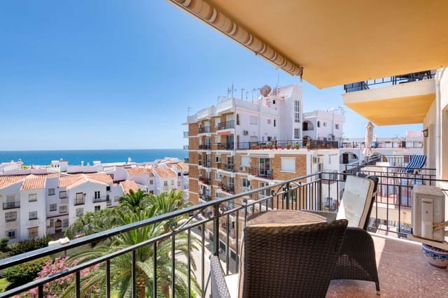 2 makuuhuone Ranta-asunto myytävänä paikassa Centro, Nerja mukana uima-altaan - 475 000 € (Ref: 9833205)
