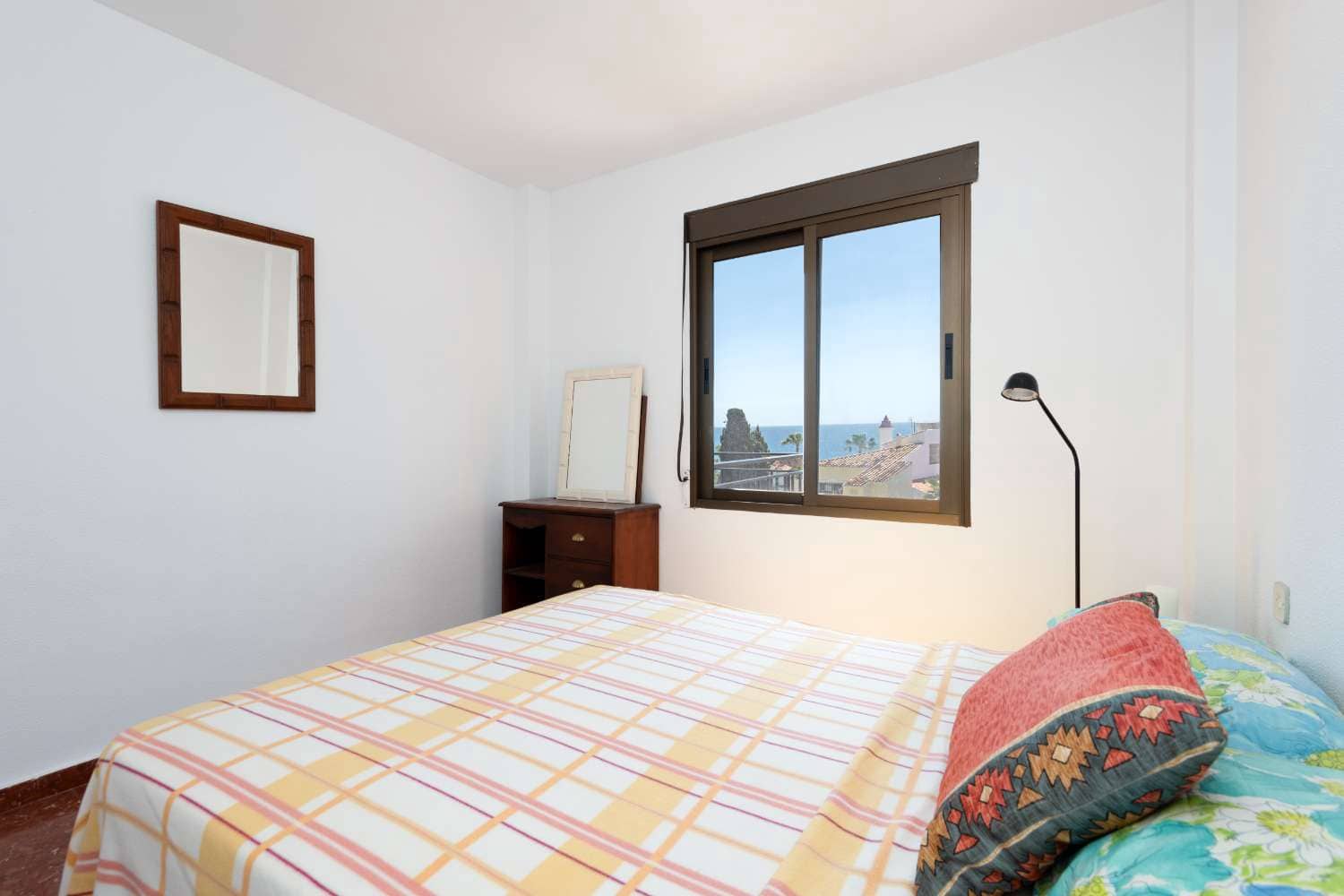 2 bedroom Beach Apartment for sale in Nerja with pool - € 475,000 (Ref: 9833205)