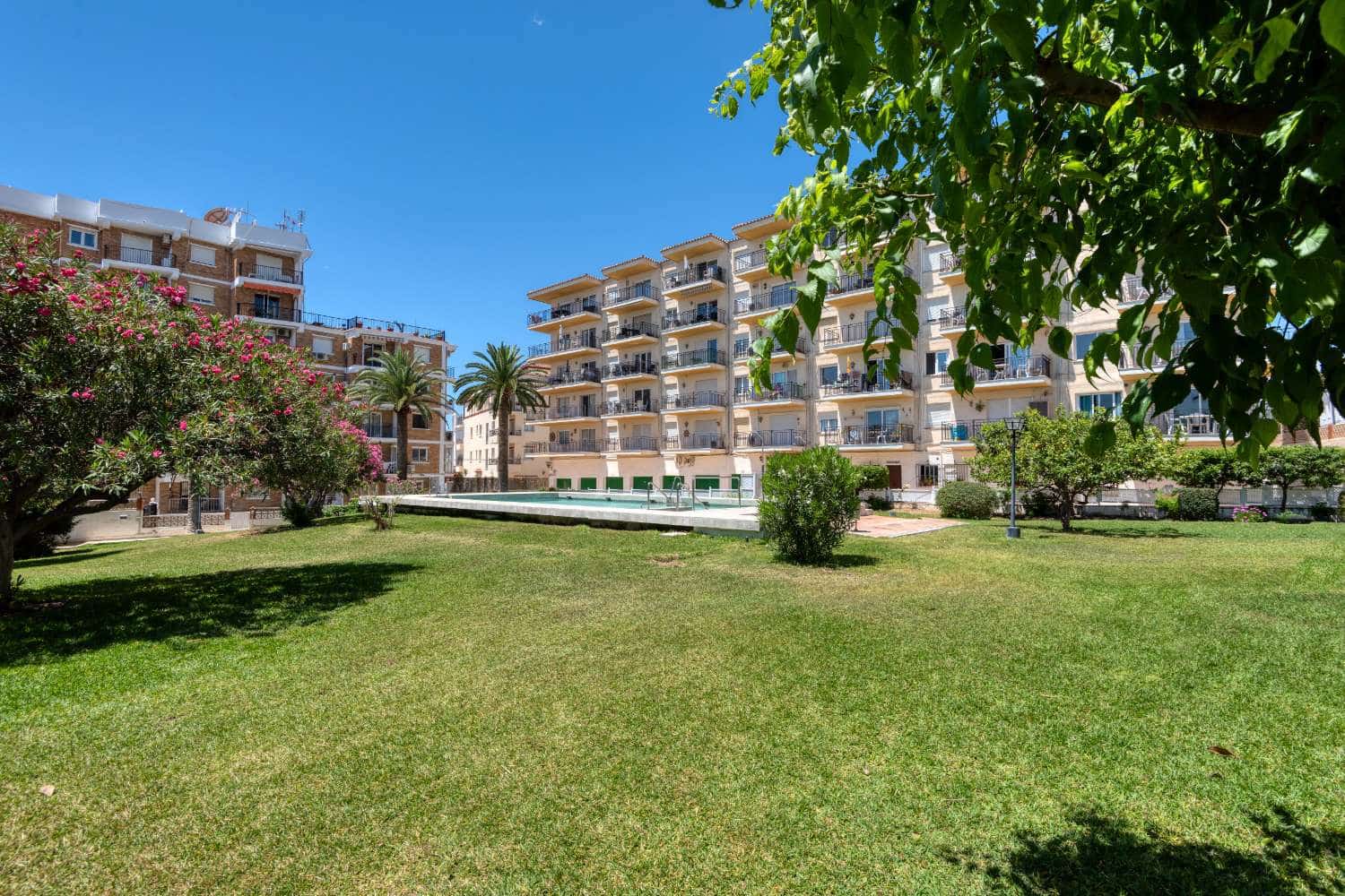 2 bedroom Beach Apartment for sale in Nerja with pool - € 475,000 (Ref: 9833205)