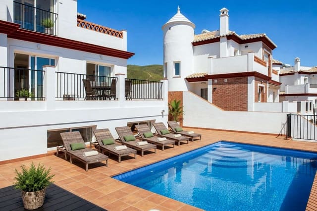 5 quarto Moradia para venda em El Peñoncillo, Torrox com piscina - 895 000 € (Ref: 9844810)