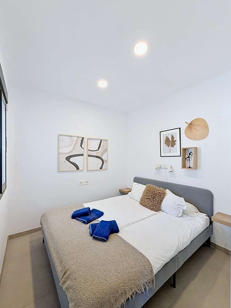 2 sypialnia Apartament przy plaży na sprzedaż w Nerja z basenem garażem - 369 000 € (Ref: 9848976)
