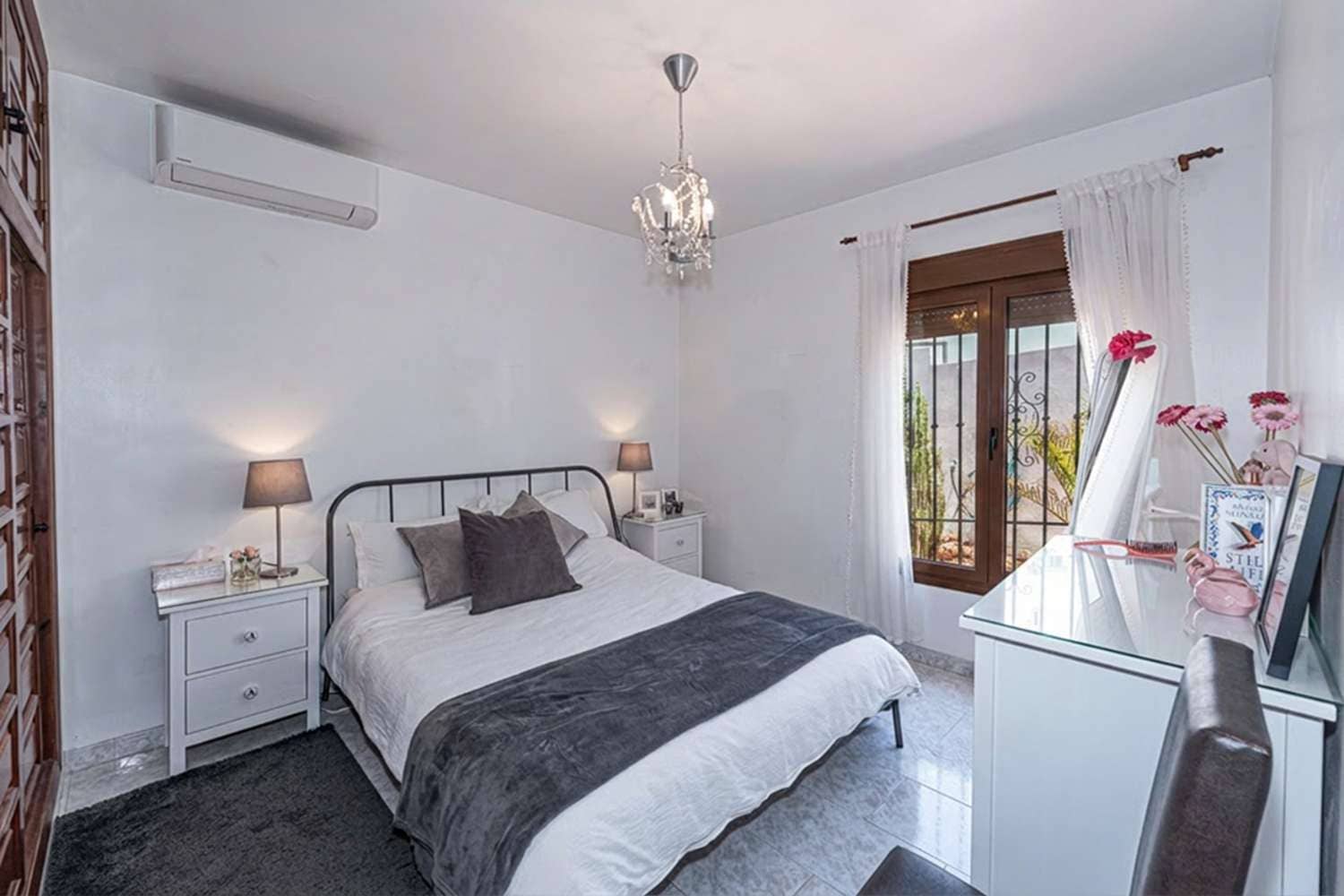 4 bedroom Villa for sale in Nerja with pool garage - € 499,000 (Ref: 9912447)