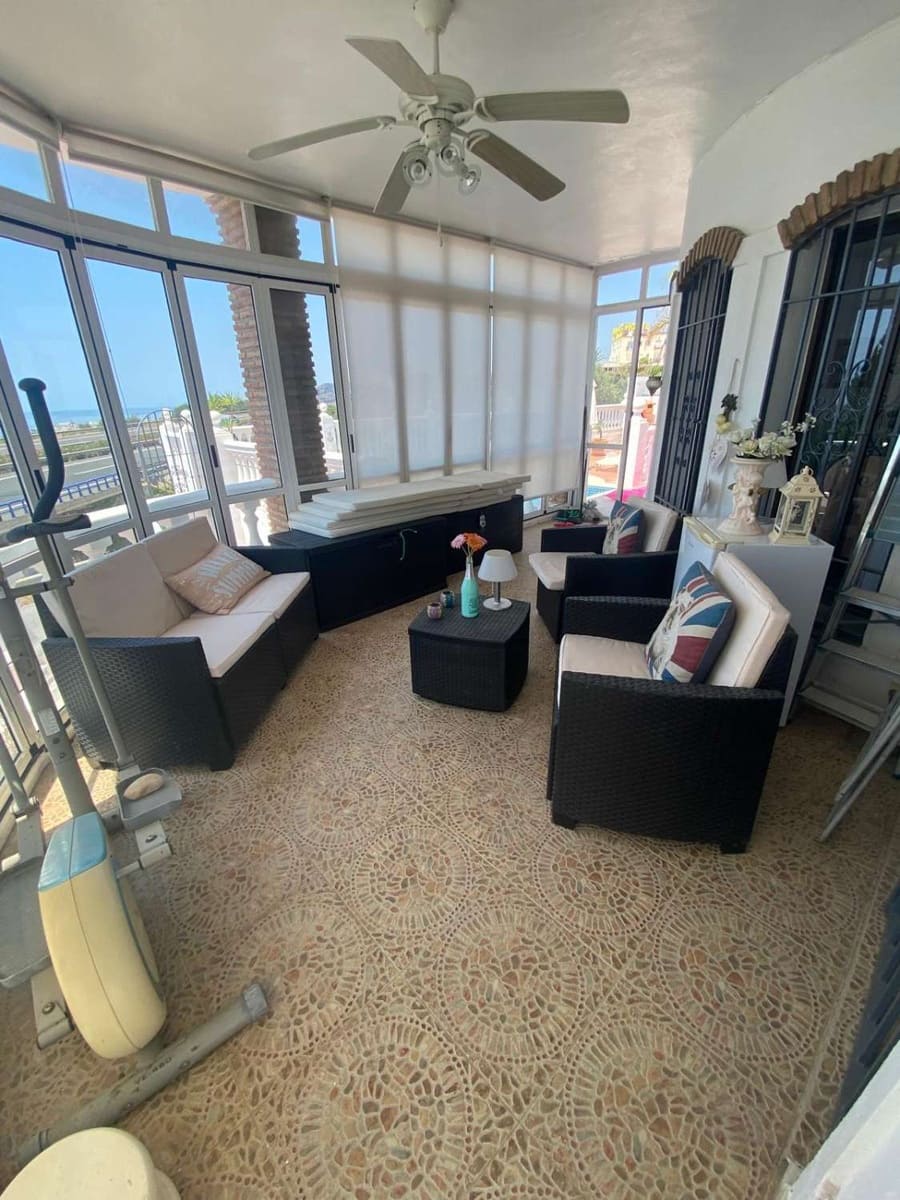 4 bedroom Villa for sale in Nerja with pool garage - € 499,000 (Ref: 9912447)