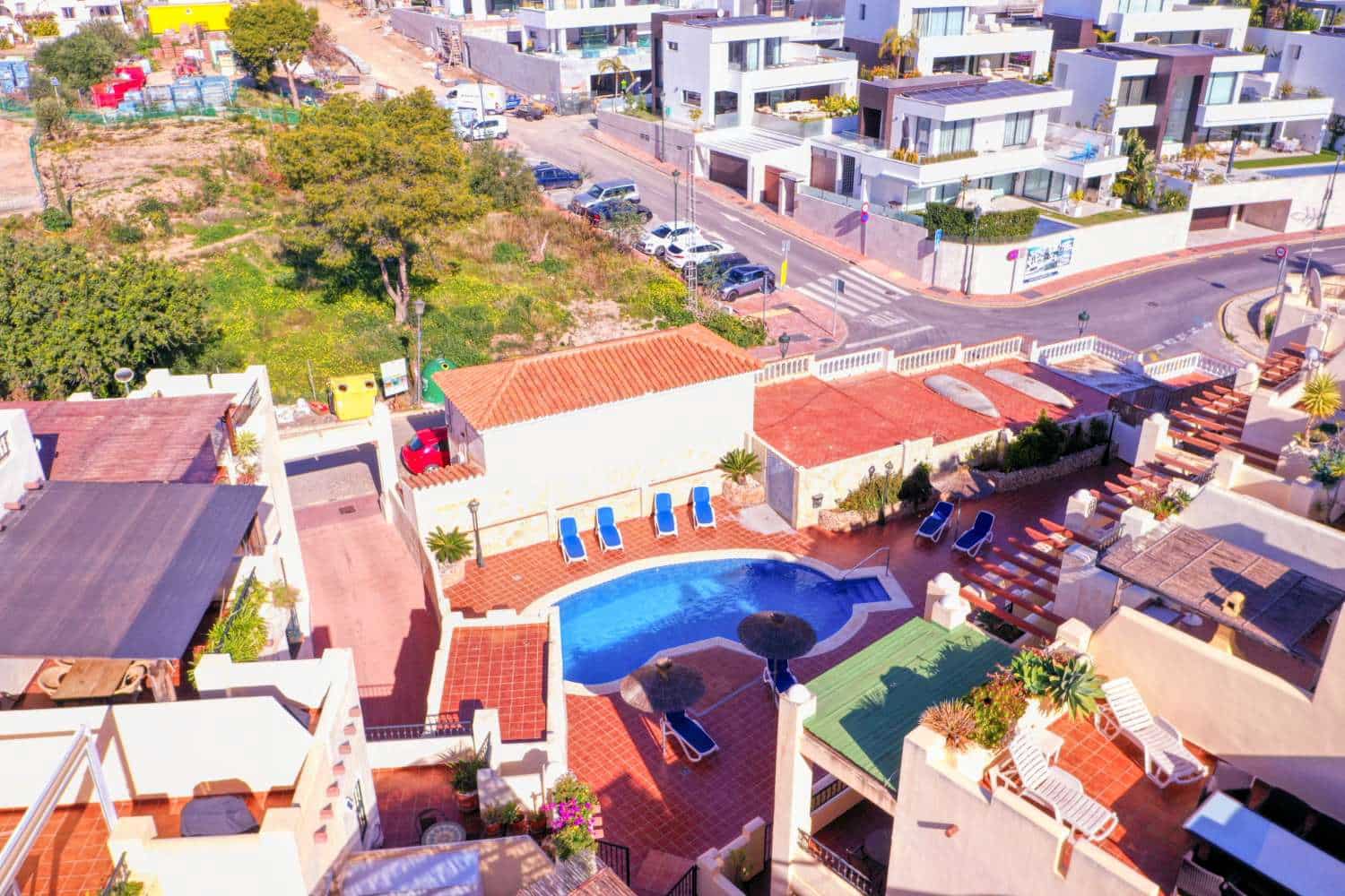 2 soverom Kjedet enebolig til salgs i Nerja med svømmebasseng garasje - € 499 900 (Ref: 9945072)