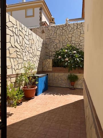 4 soverom Hus til salgs i Nerja med svømmebasseng - € 525 000 (Ref: 9972789)