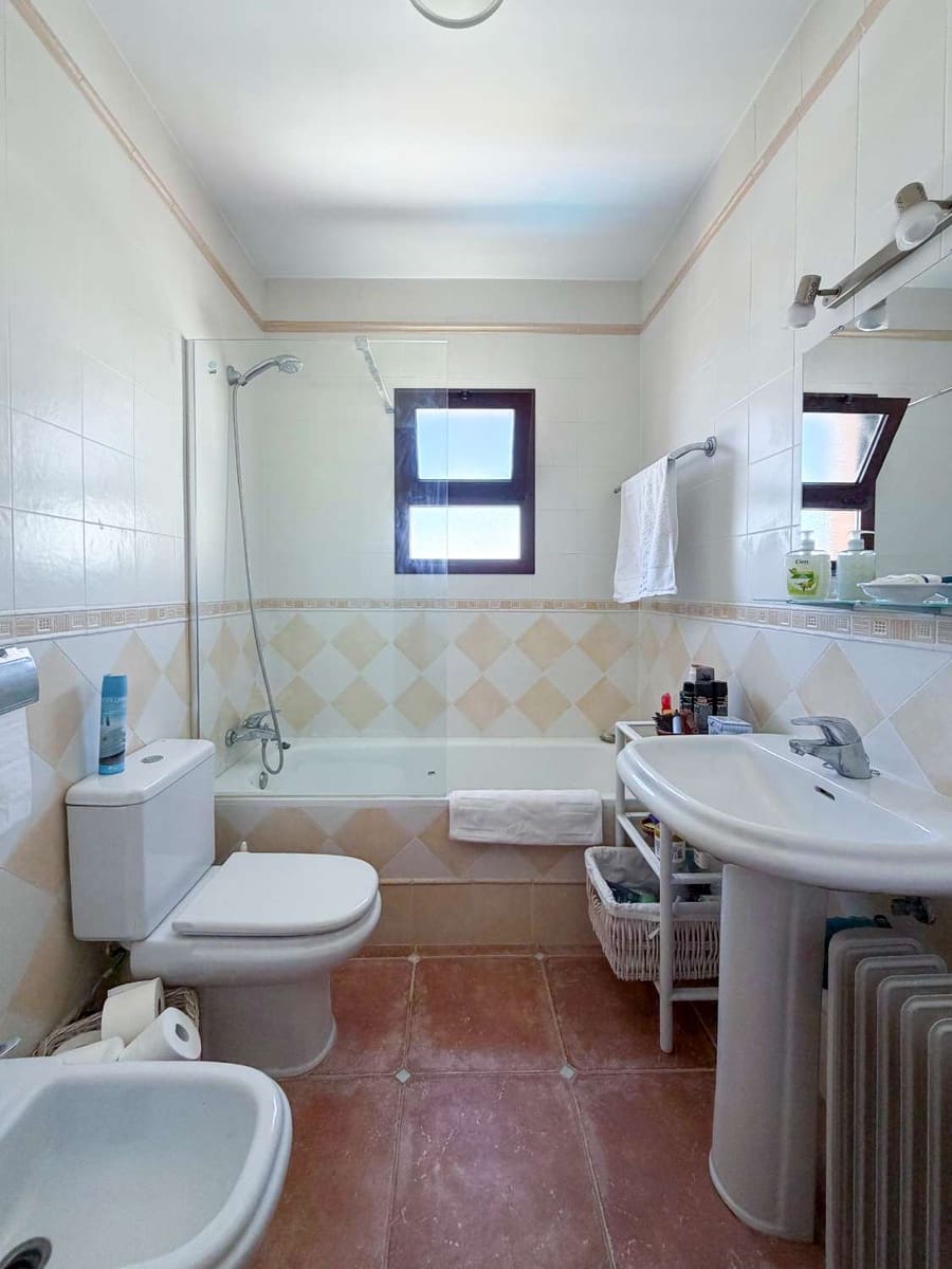 4 sovrum Hus till salu i Nerja med pool - 525 000 € (Ref: 9972789)