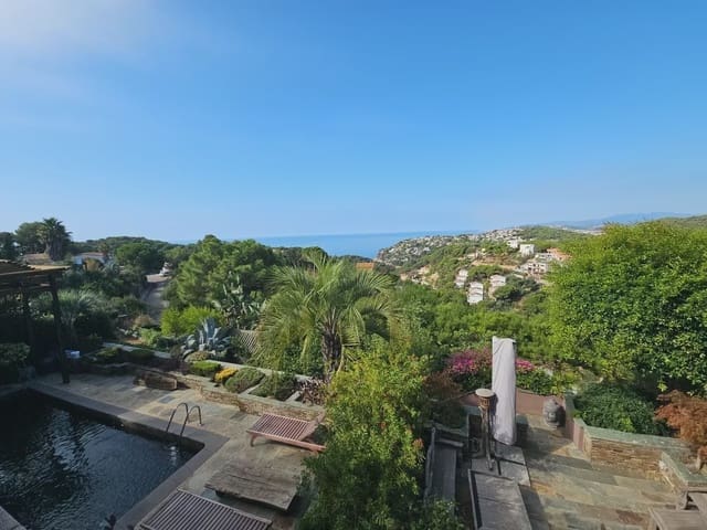 4 camera da letto Villa in vendita in Canyelles, Lloret de Mar con piscina garage - 920.000 € (Rif: 10005140)