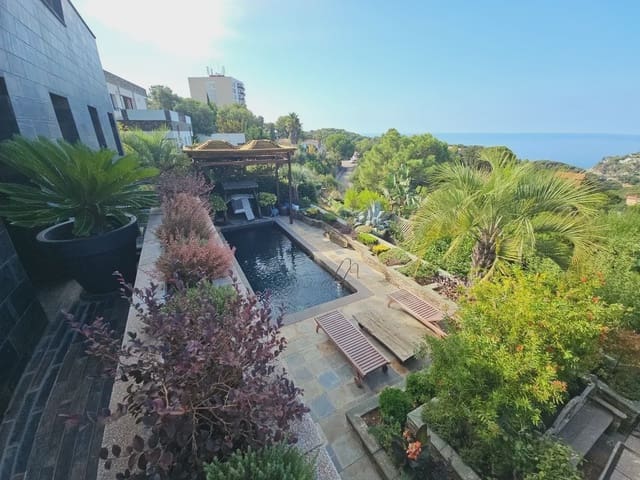 4 camera da letto Villa in vendita in Canyelles, Lloret de Mar con piscina garage - 920.000 € (Rif: 10005140)