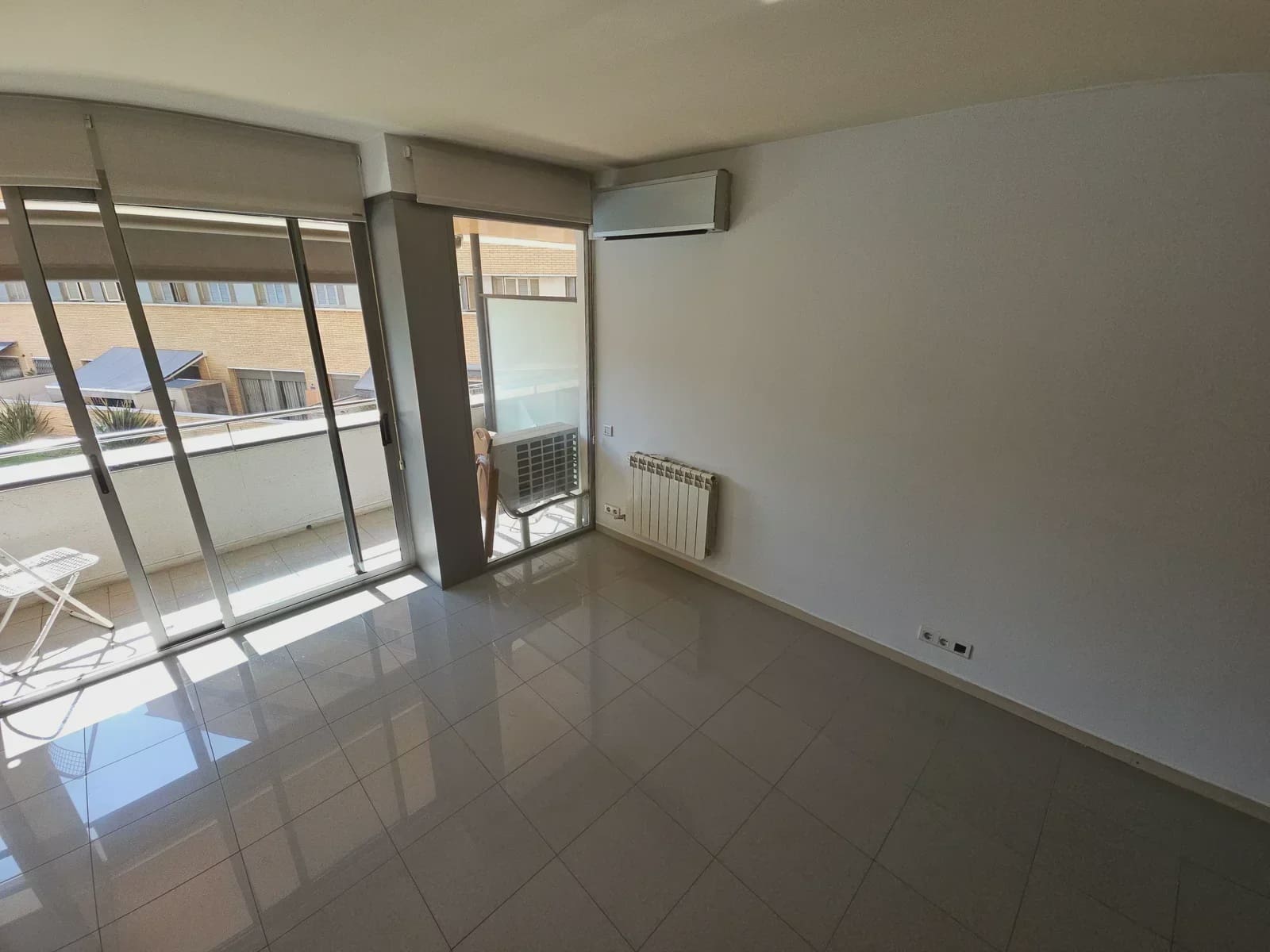 3 slaapkamer Flat te koop in Gerona stad met zwembad garage - € 299.000 (Ref: 10088926)