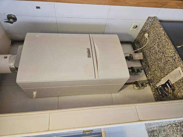 3 slaapkamer Flat te koop in Gerona stad met zwembad garage - € 299.000 (Ref: 10088926)
