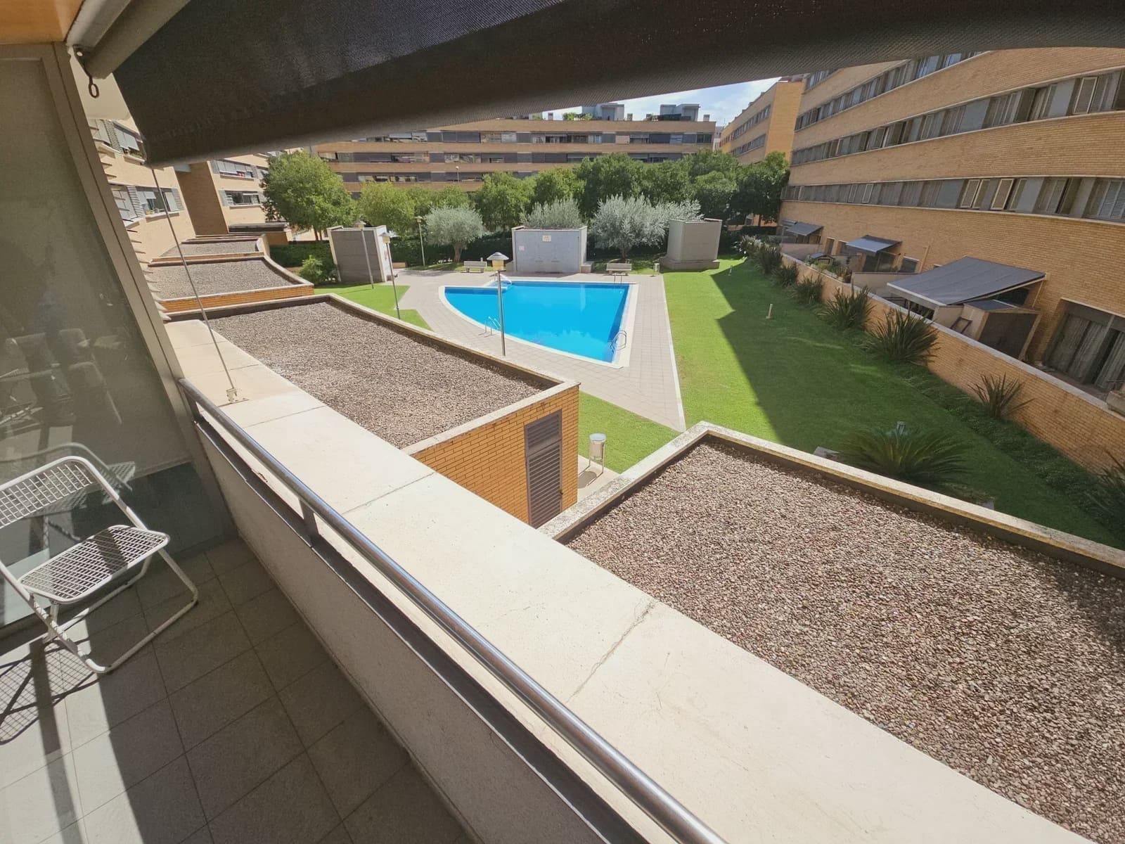 3 slaapkamer Flat te koop in Gerona stad met zwembad garage - € 299.000 (Ref: 10088926)