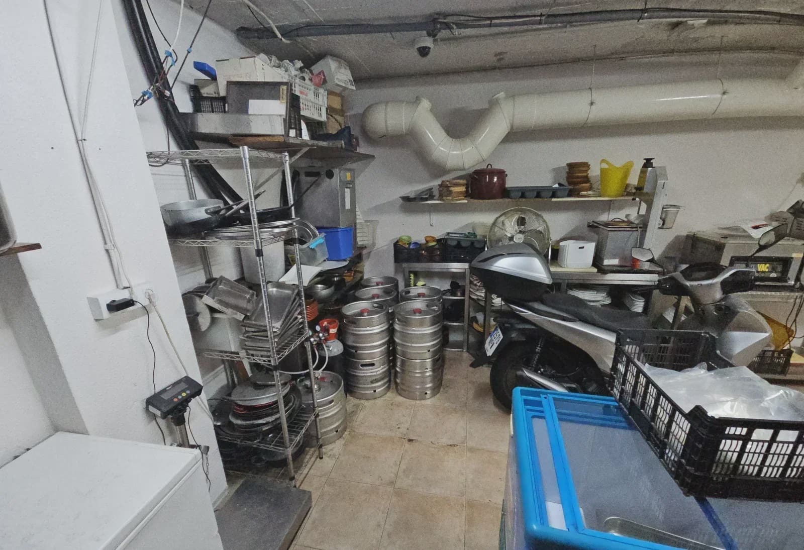 Commercieel te koop in Blanes - € 700.000 (Ref: 10090126)