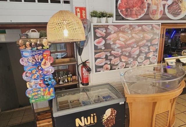 Local Commercial à vendre à Blanes - 700 000 € (Ref: 10090126)