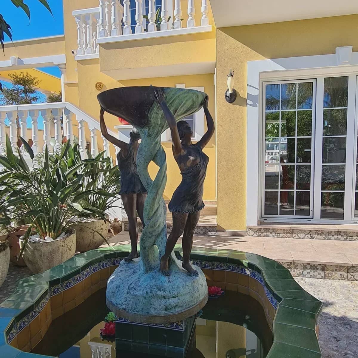 4 bedroom Townhouse for sale in Empuriabrava with pool - € 1,085,000 (Ref: 10104264)