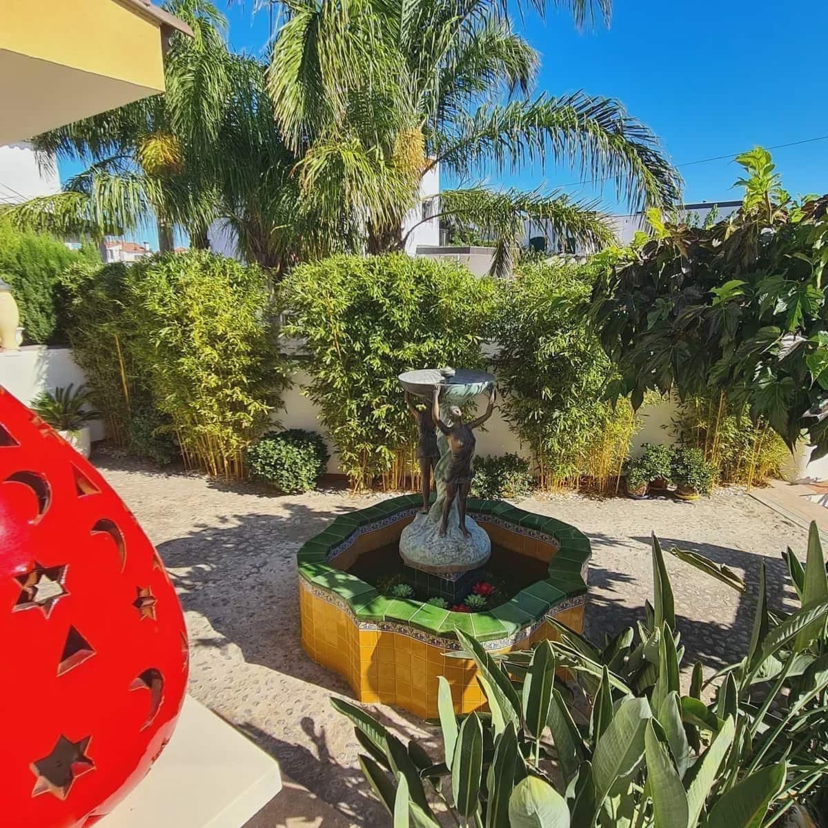 4 bedroom Townhouse for sale in Empuriabrava with pool - € 1,085,000 (Ref: 10104264)