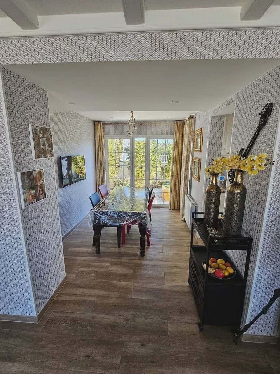 4 bedroom Townhouse for sale in Empuriabrava with pool - € 1,085,000 (Ref: 10104264)
