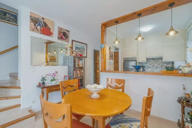 2 sovrum Villa till salu i Empuriabrava, Castelló d'Empúries - 240 000 € (Ref: 10109864)