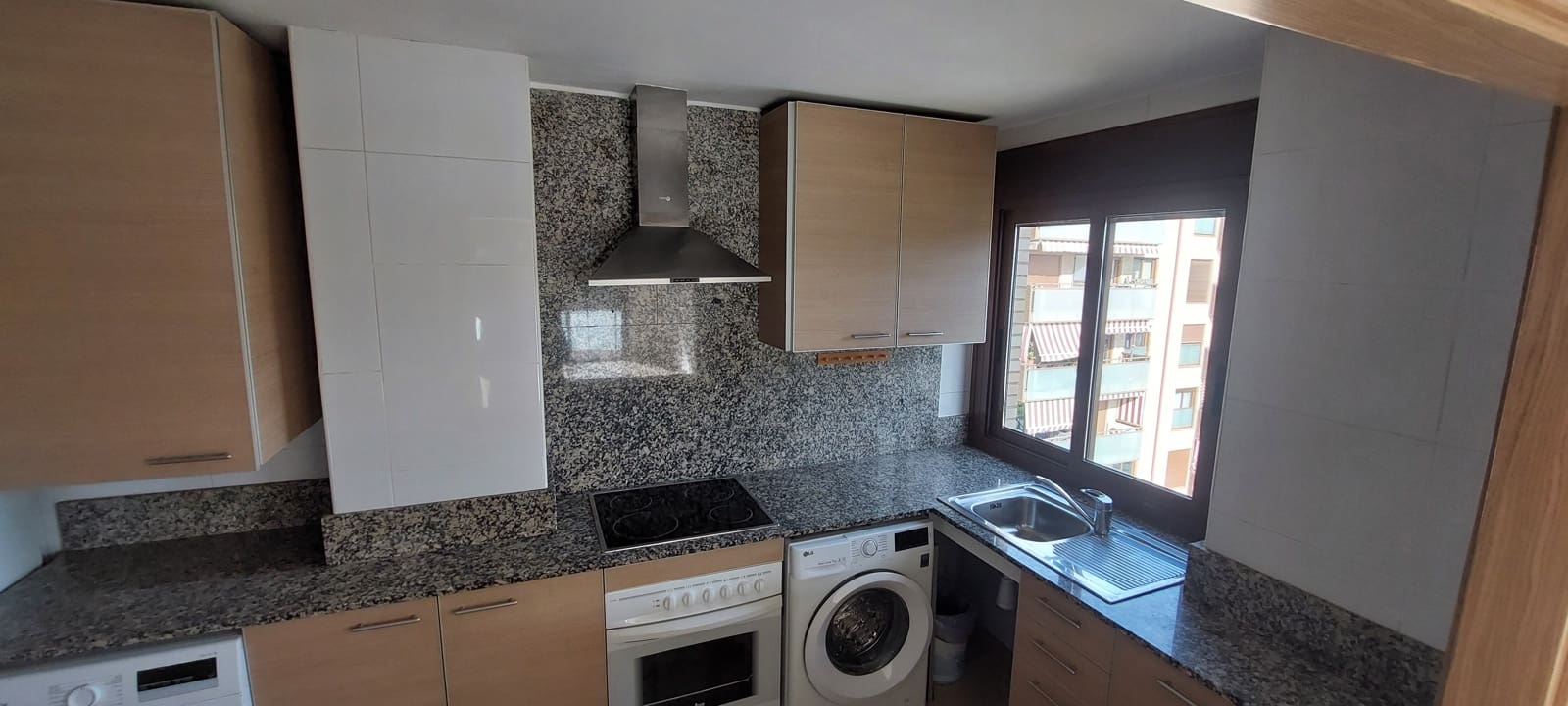 2 makuuhuone Asunto myytävänä paikassa Lloret de Mar mukana uima-altaan - 279 000 € (Ref: 9645679)