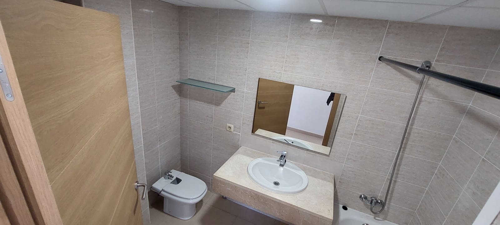 2 makuuhuone Asunto myytävänä paikassa Lloret de Mar mukana uima-altaan - 279 000 € (Ref: 9645679)