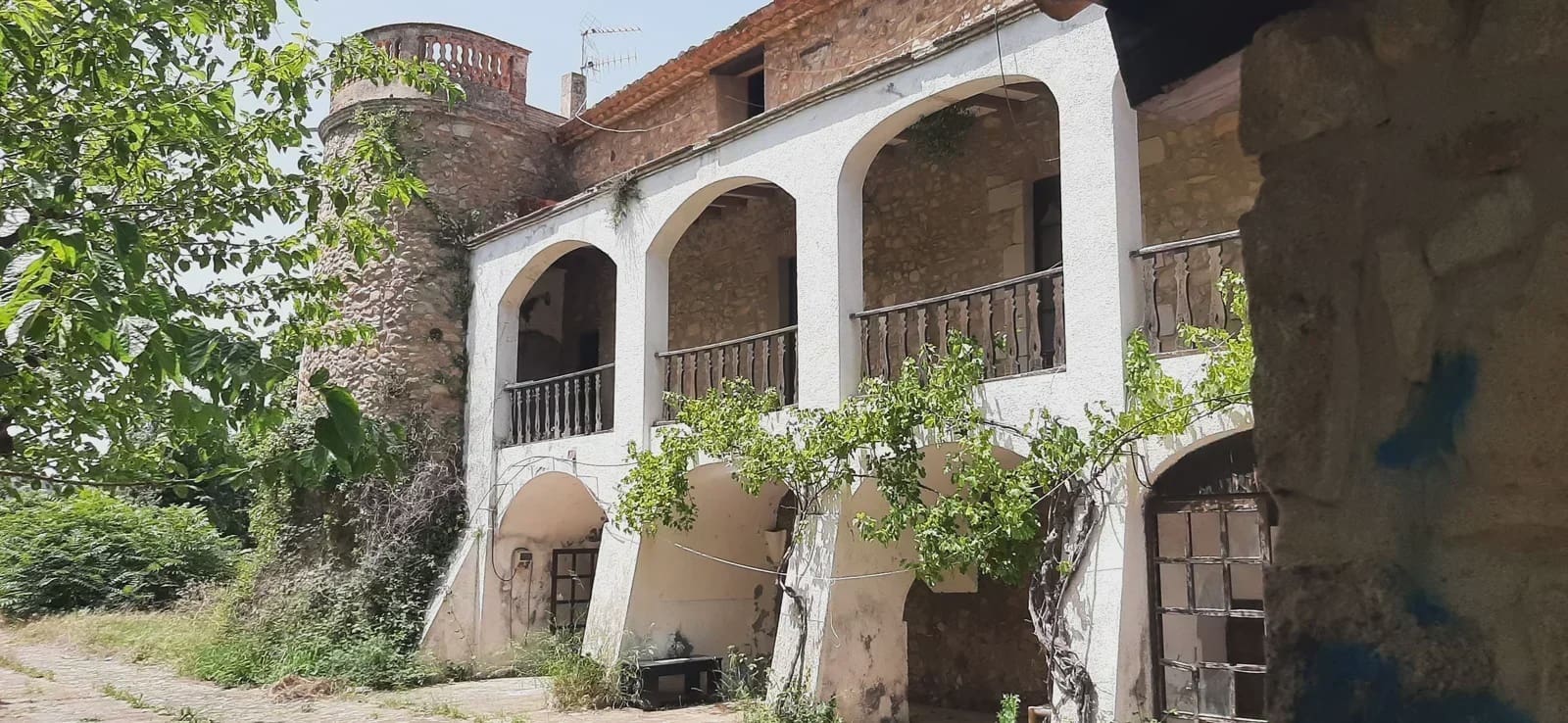 11 bedroom Finca/Country House for sale in Castell d'Aro - € 2,700,000 (Ref: 9645681)