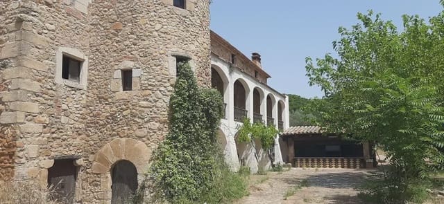 11 Zimmer Finca/Landgut zu verkaufen in Castell d'Aro, Castell-Platja d'Aro - 2.700.000 € (Ref: 9645681)