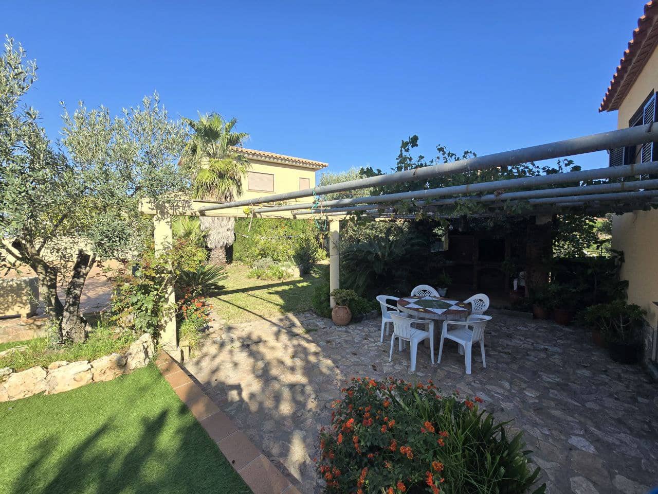 6 soveværelse Villa til salg i Begur med swimmingpool garage - € 650.000 (Ref: 9645682)