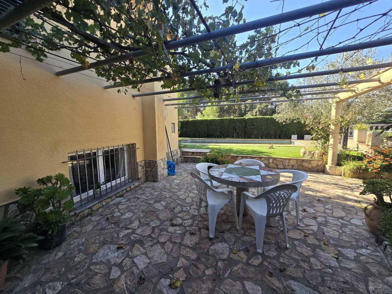 6 soveværelse Villa til salg i Begur med swimmingpool garage - € 650.000 (Ref: 9645682)