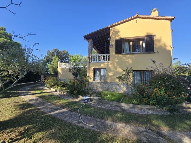 6 quarto Moradia para venda em Begur com piscina garagem - 650 000 € (Ref: 9645682)