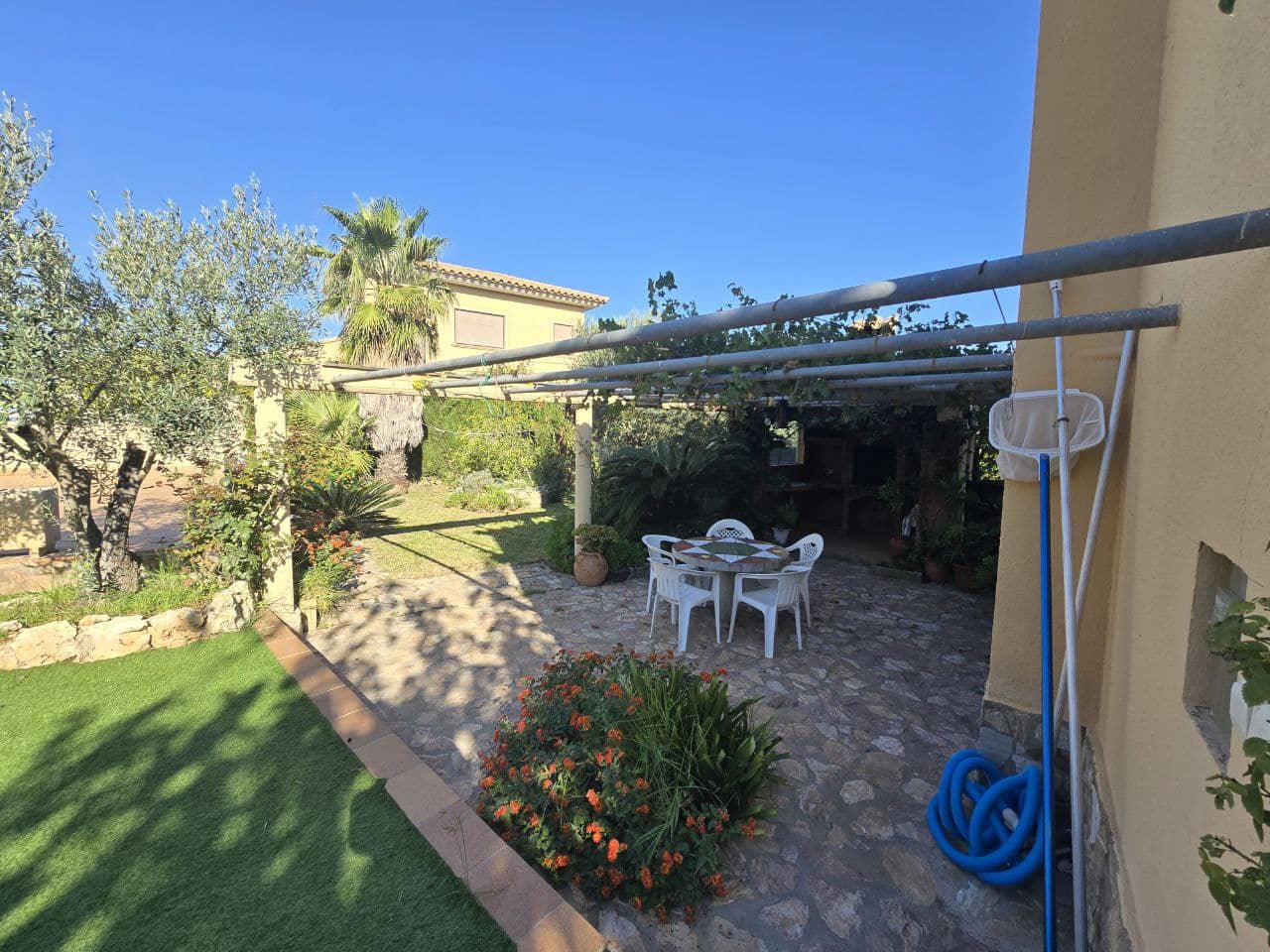 6 quarto Moradia para venda em Begur com piscina garagem - 650 000 € (Ref: 9645682)