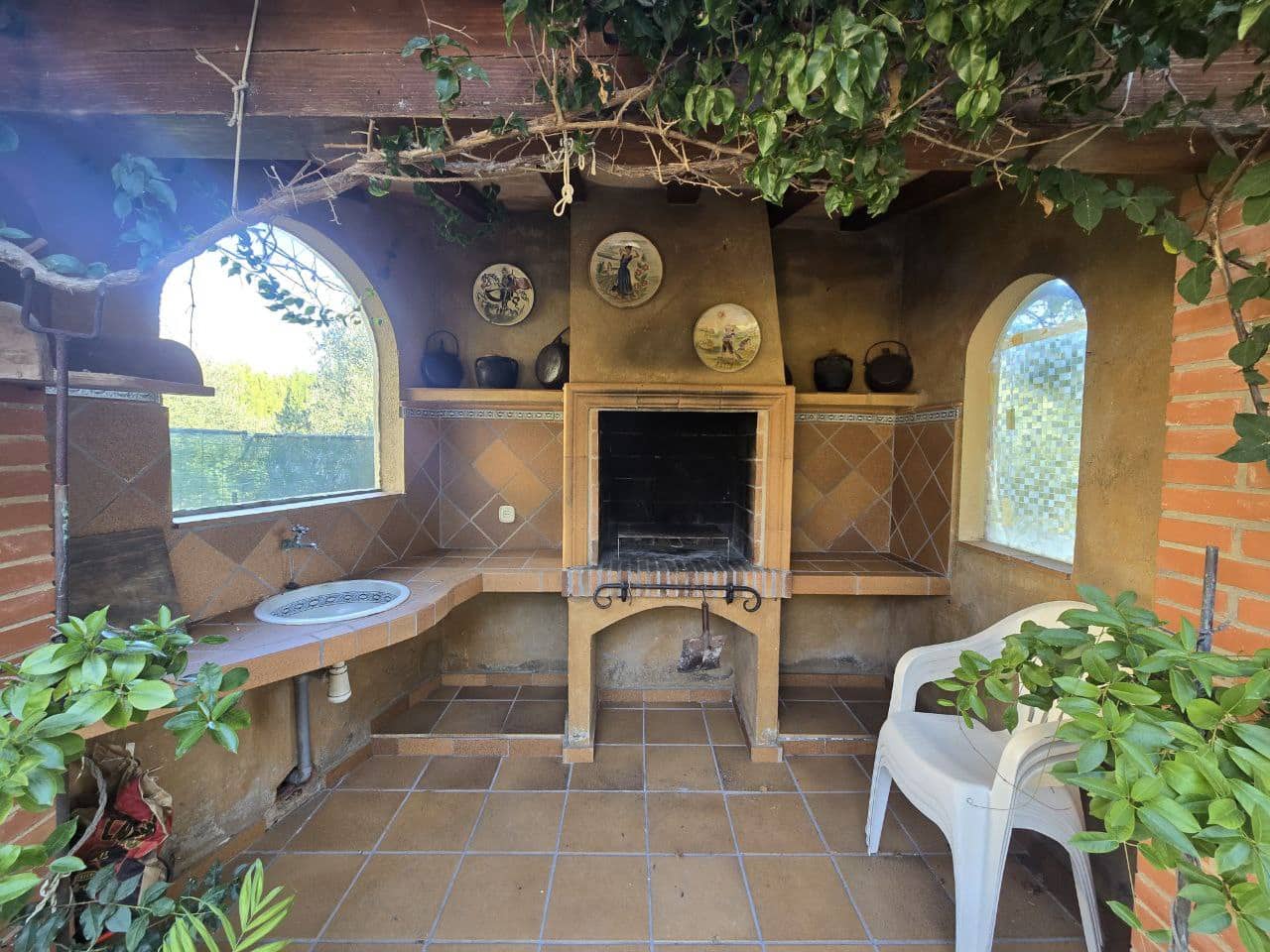 6 quarto Moradia para venda em Begur com piscina garagem - 650 000 € (Ref: 9645682)