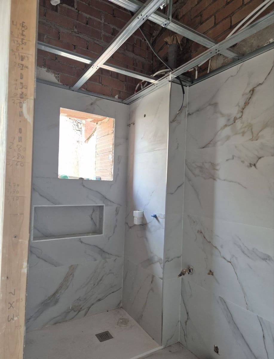 Casa de 4 habitaciones en La Cellera de Ter en venta - 215.000 € (Ref: 9645683)