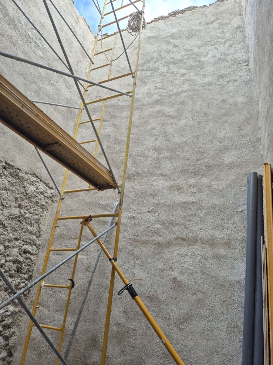 4 makuuhuone Omakotitalo myytävänä paikassa La Cellera de Ter - 215 000 € (Ref: 9645683)