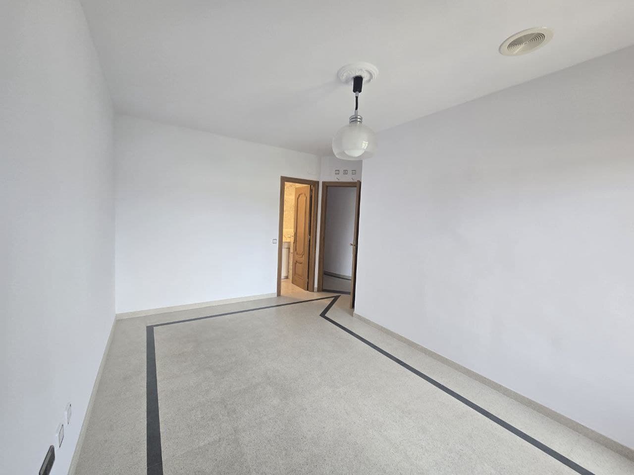 6 makuuhuone Huvila myytävänä paikassa Angles mukana 
autotalli - 420 000 € (Ref: 9645688)