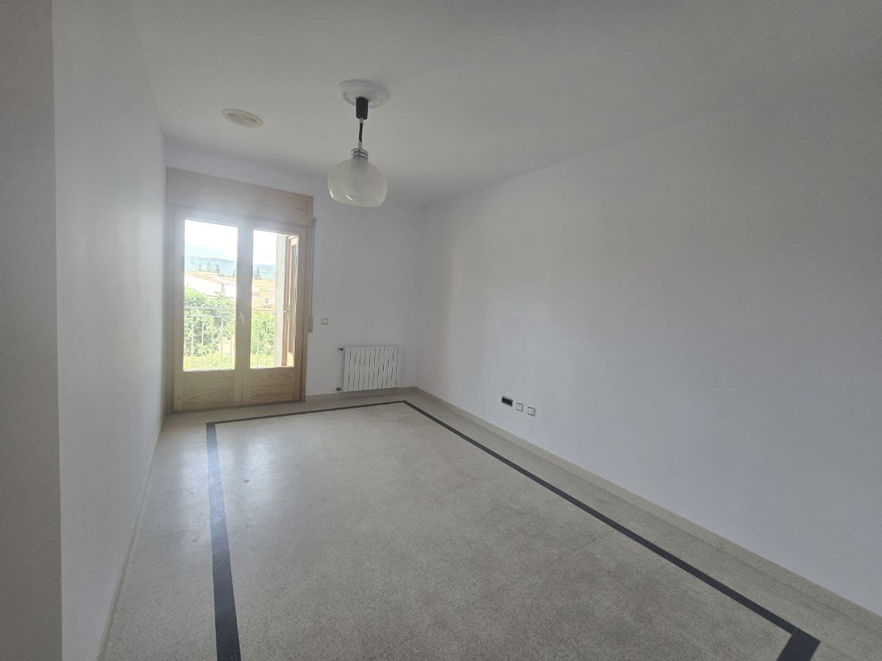 6 makuuhuone Huvila myytävänä paikassa Angles mukana 
autotalli - 420 000 € (Ref: 9645688)