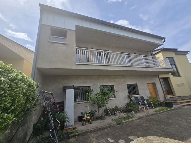 6 makuuhuone Huvila myytävänä paikassa Anglès mukana 
autotalli - 420 000 € (Ref: 9645688)