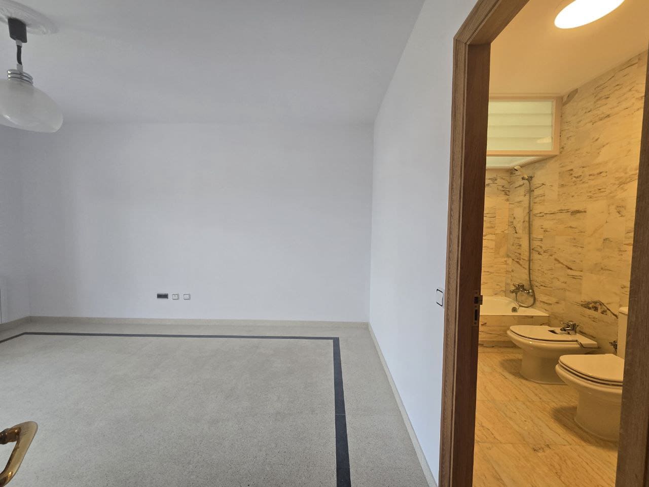 6 makuuhuone Huvila myytävänä paikassa Angles mukana 
autotalli - 420 000 € (Ref: 9645688)