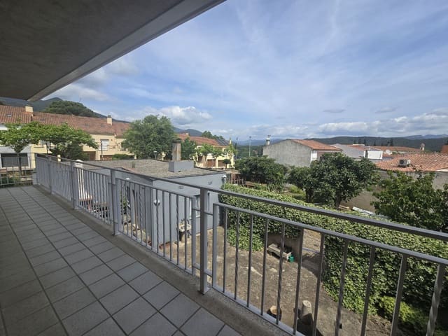 6 makuuhuone Huvila myytävänä paikassa Anglès mukana 
autotalli - 420 000 € (Ref: 9645688)