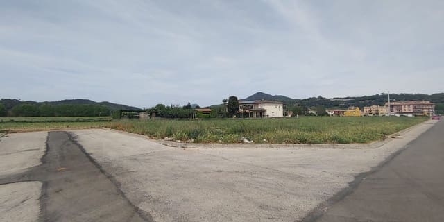 Terre non Aménagée à vendre à Bescanó - 195 000 € (Ref: 9645690)